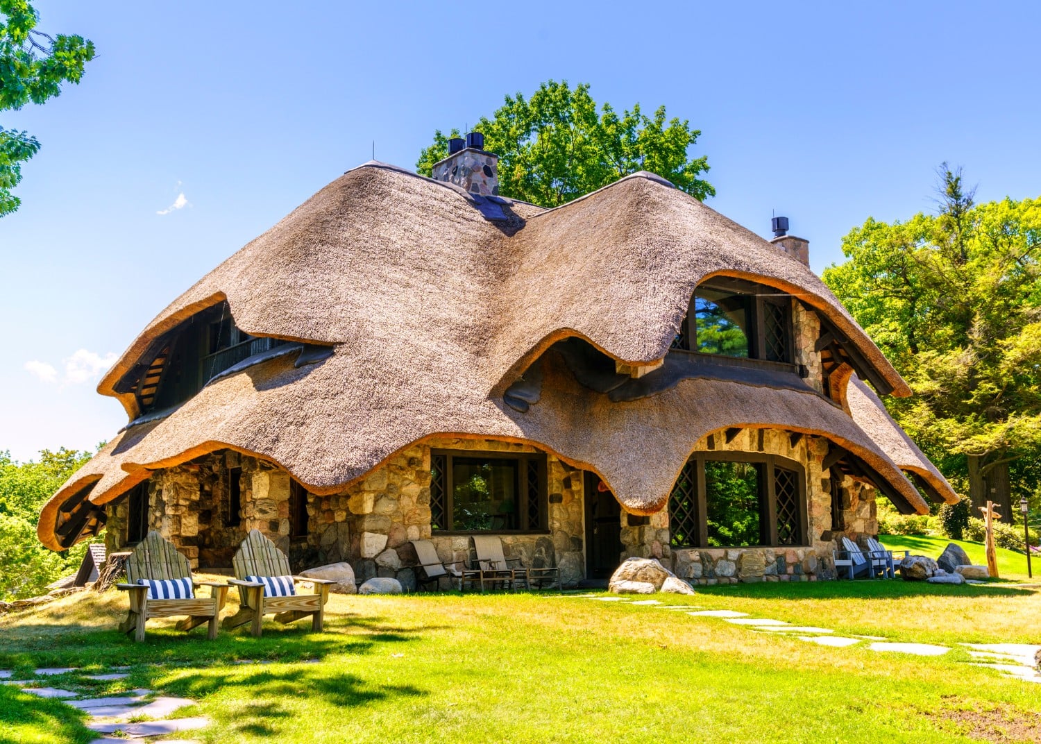 Charlevoix, MI mushroom house exterior designed by Earl Young